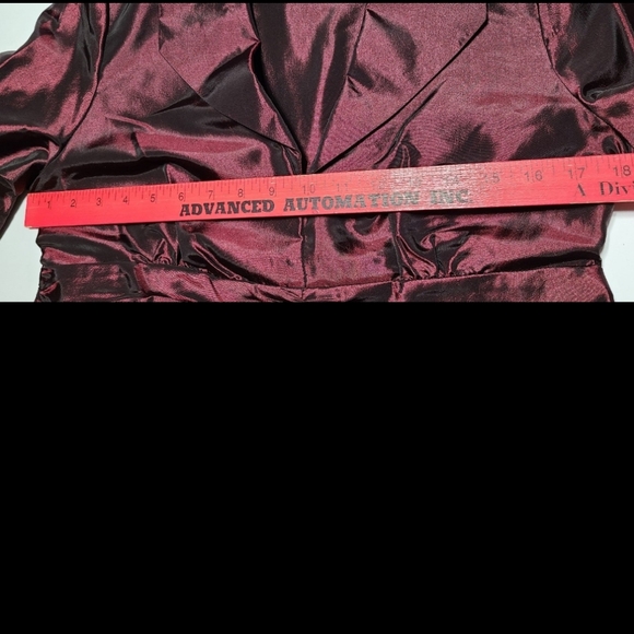 Signature by Larry Levine Formal Blouse Top Burgundy Size Medium NWT - Picture 7 of 11